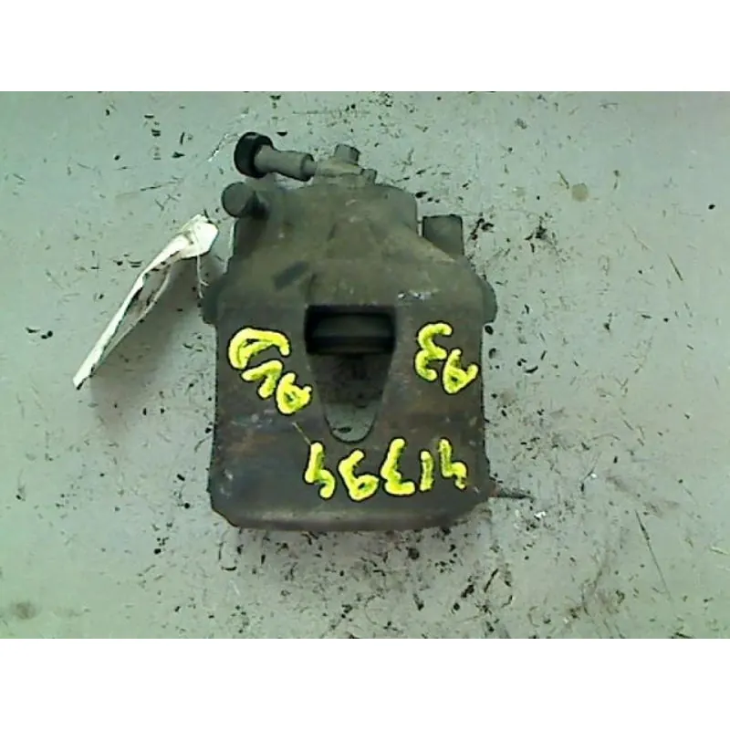 Étrier avant droit (freinage) Audi A3 1 PHASE 1 (1998)