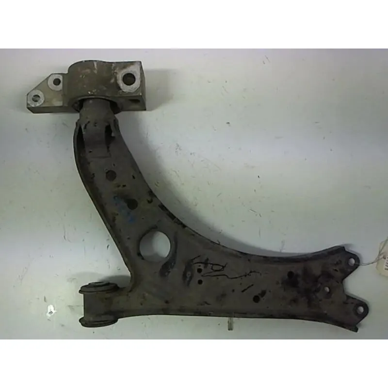Triangle inférieur avant gauche Audi A3 2 PHASE 1 (2006)
